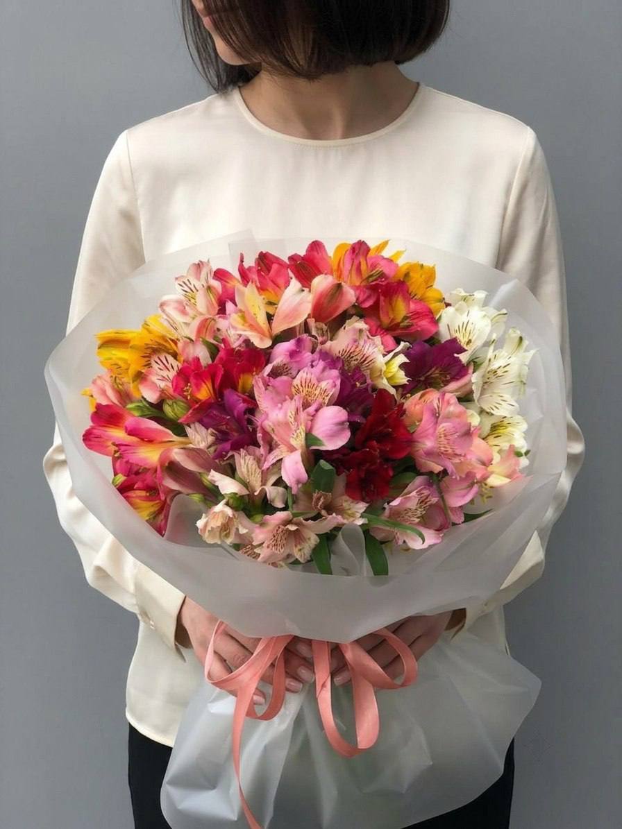 Моно-букет из альстромерий